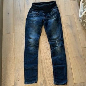 Dark skinny maternity jeans